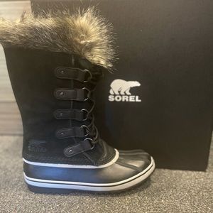 Brand new in box Sorel winter boots